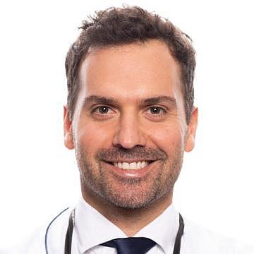 Dr.  Alejandro Lanis 